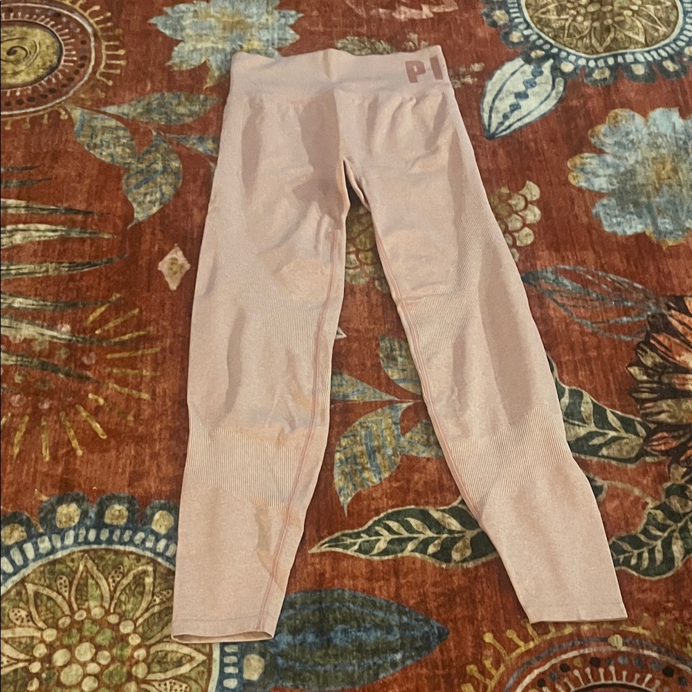 PINK Victoria's Secret Blush Leggings